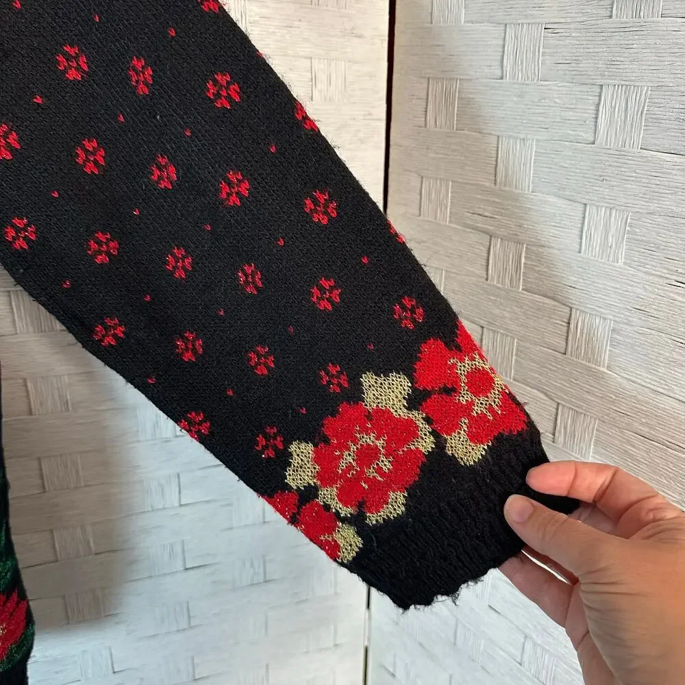 Dana Scott Christmas sweater black red‎ mock neck Robinson bows scallop hems